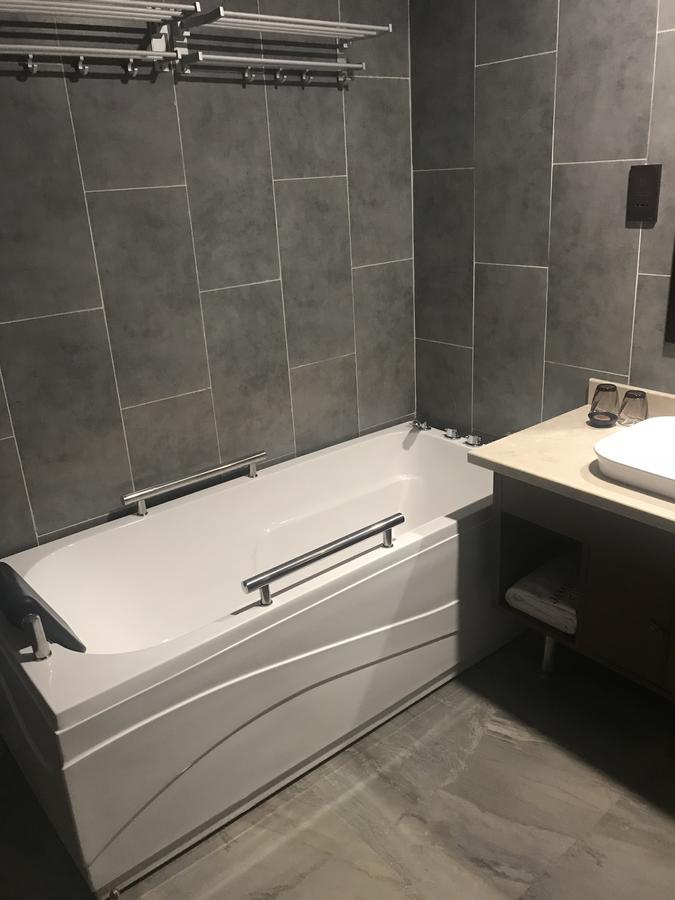 Manxin Hotel Shanghai Xujiahui Kültér fotó