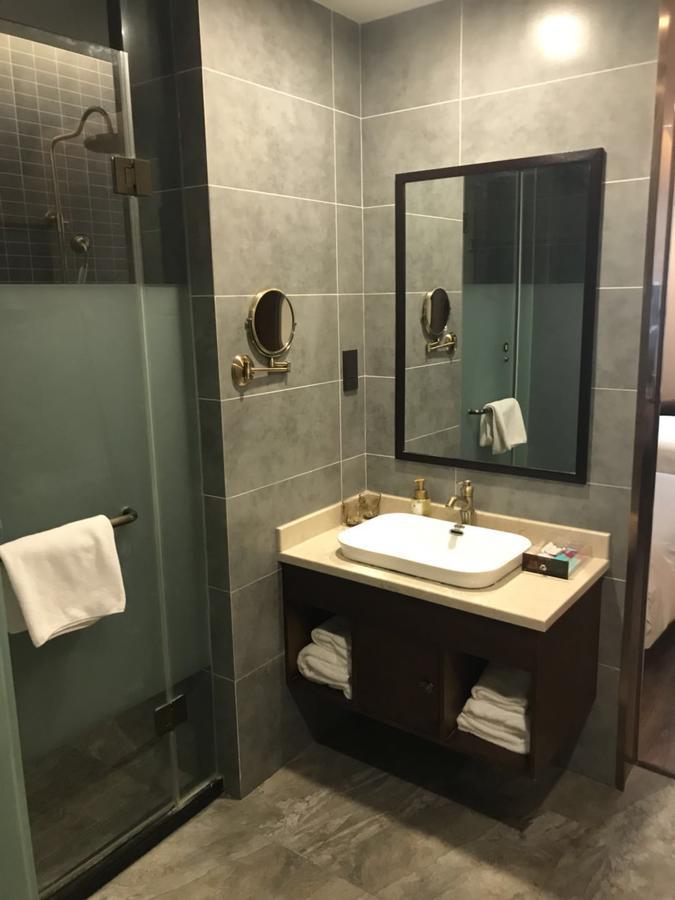 Manxin Hotel Shanghai Xujiahui Kültér fotó